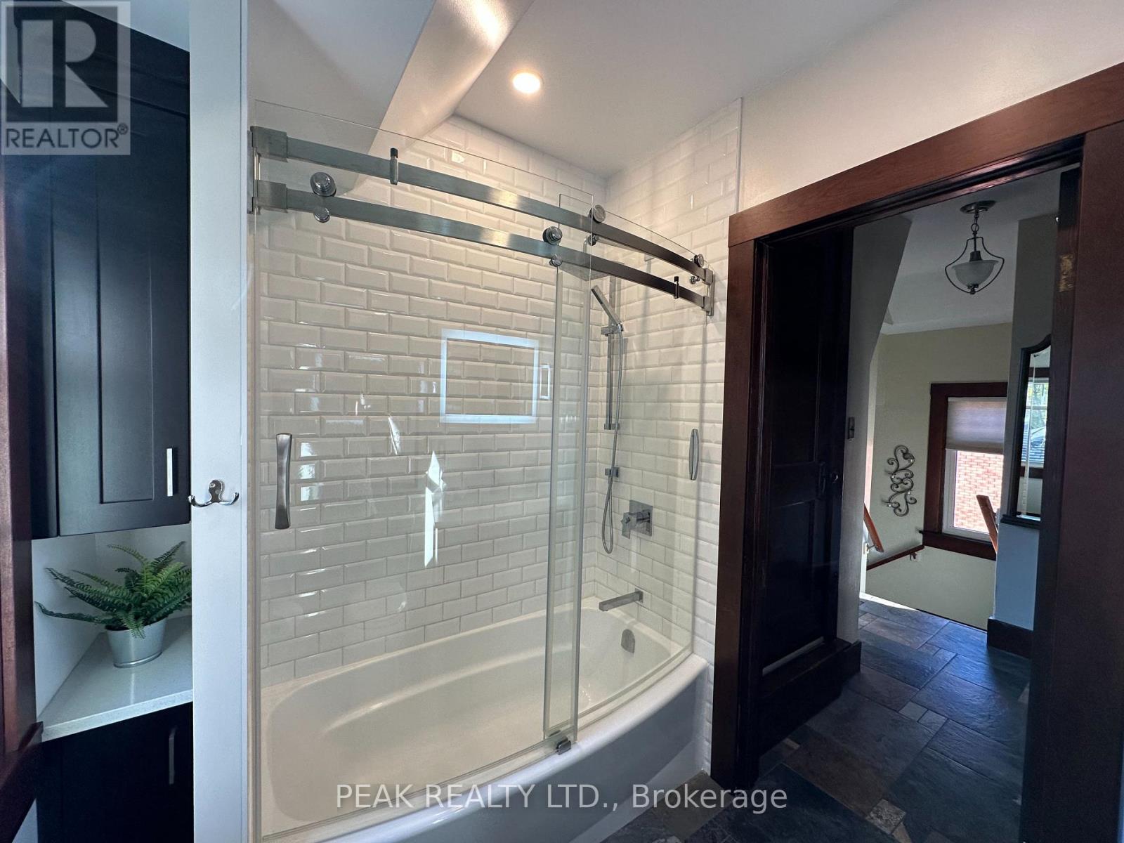 482 Wellington Street N, Kitchener, Ontario  N2H 5L5 - Photo 23 - X12560174