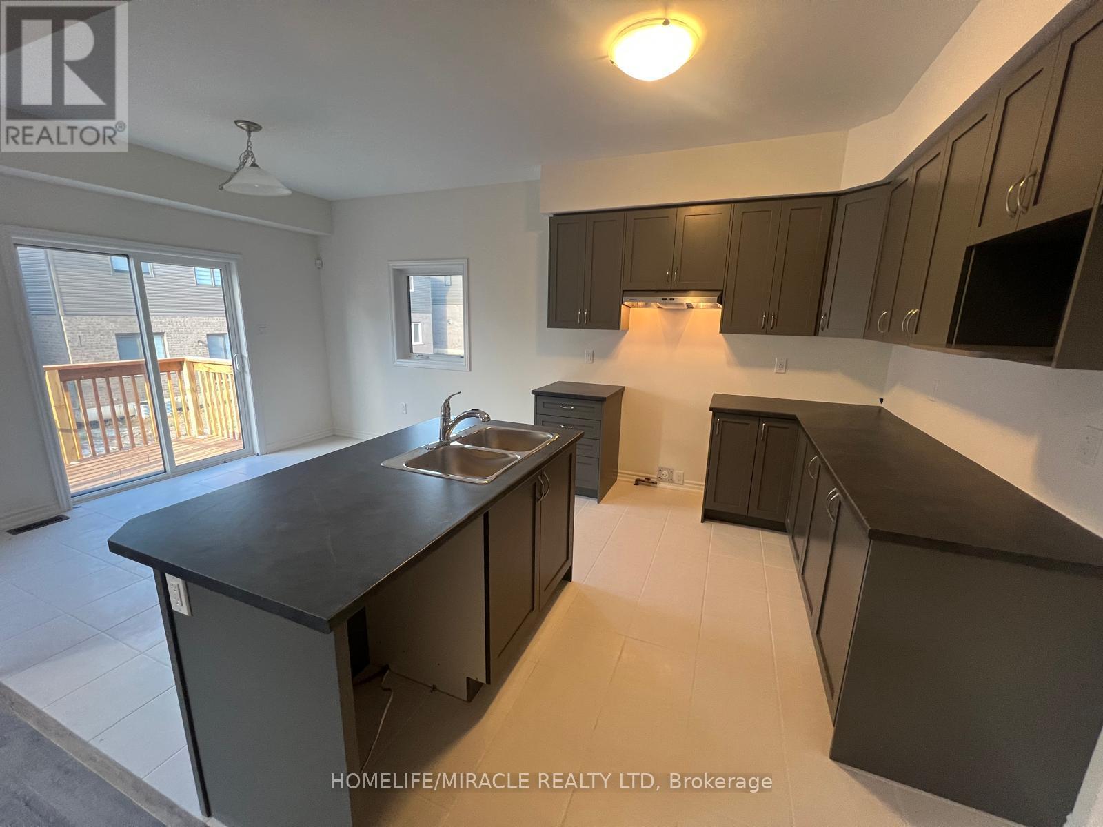 256 Pottruff Road, Brant, Ontario  N3L 0N6 - Photo 5 - X12560242