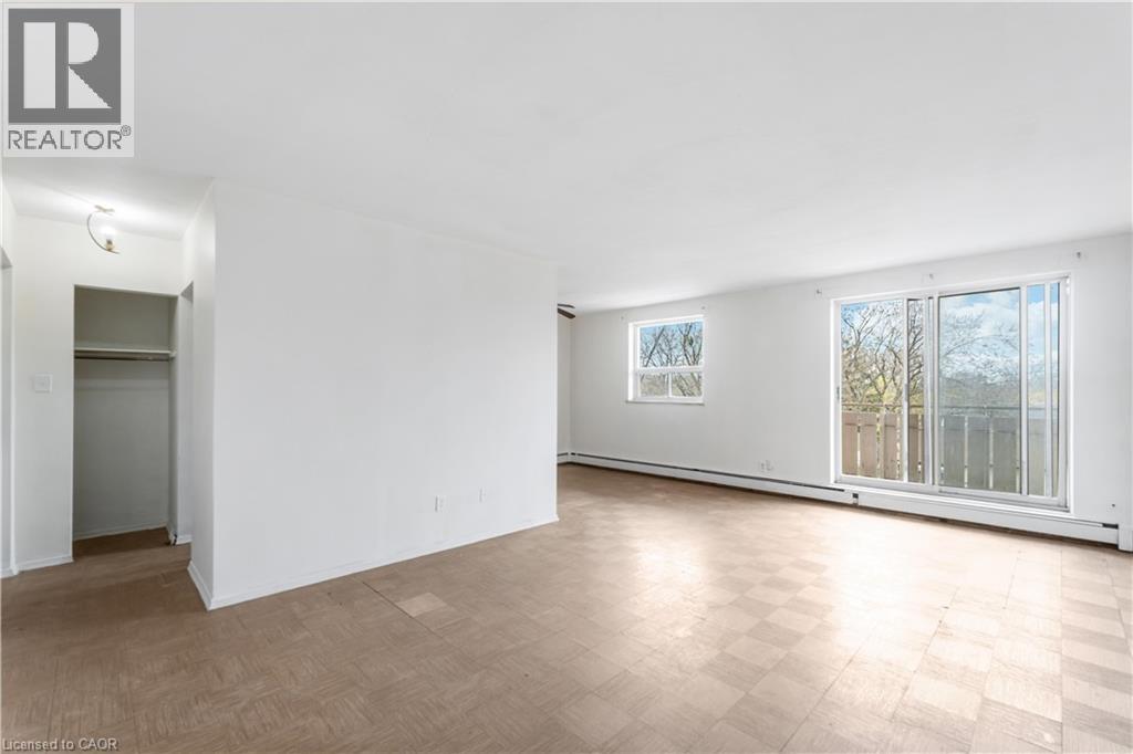 269 Parkdale Avenue N Unit# 403, Hamilton, Ontario  L8H 5X6 - Photo 6 - 40770994