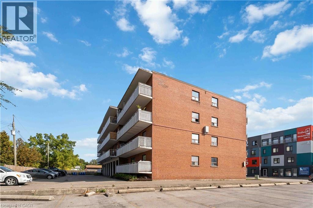 269 Parkdale Avenue N Unit# 403, Hamilton, Ontario  L8H 5X6 - Photo 2 - 40770994