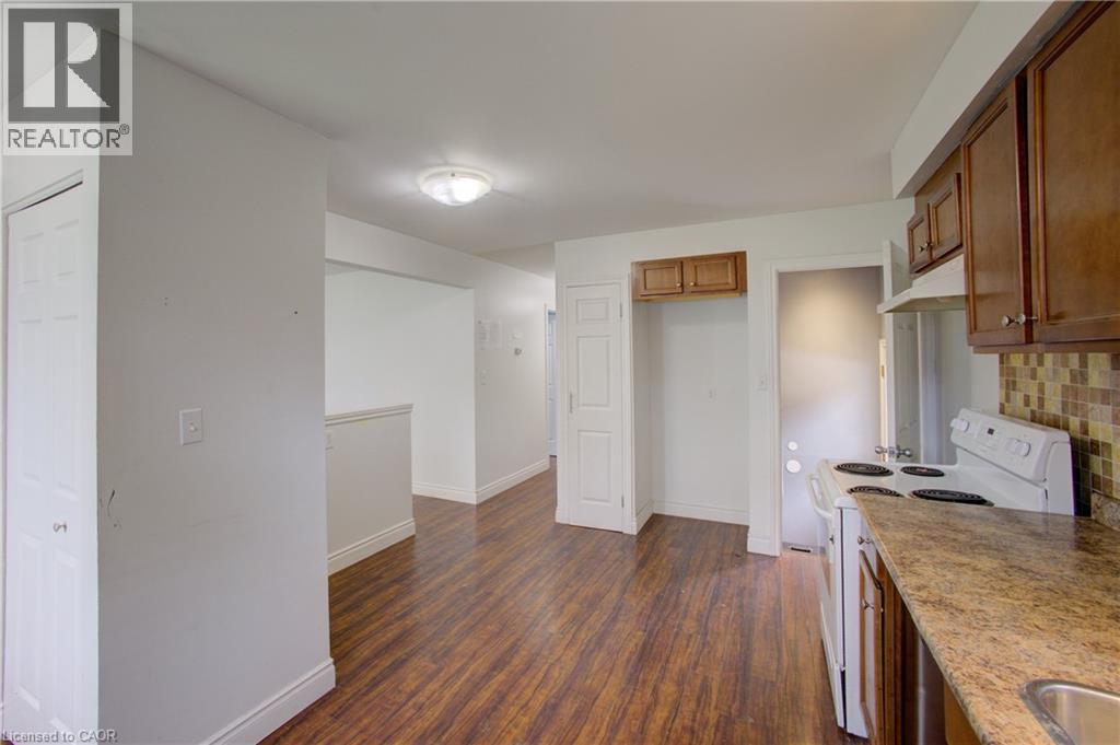 46 Elmwood Avenue, Cambridge, Ontario  N1R 4Y2 - Photo 12 - 40778246