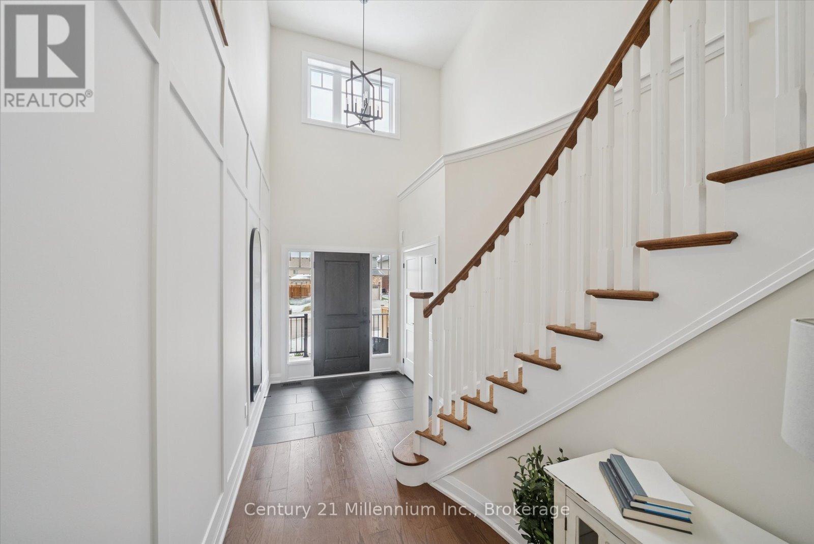 14 Spencer Street, Collingwood, Ontario L9Y 3B7 - Photo 3 - S12560370