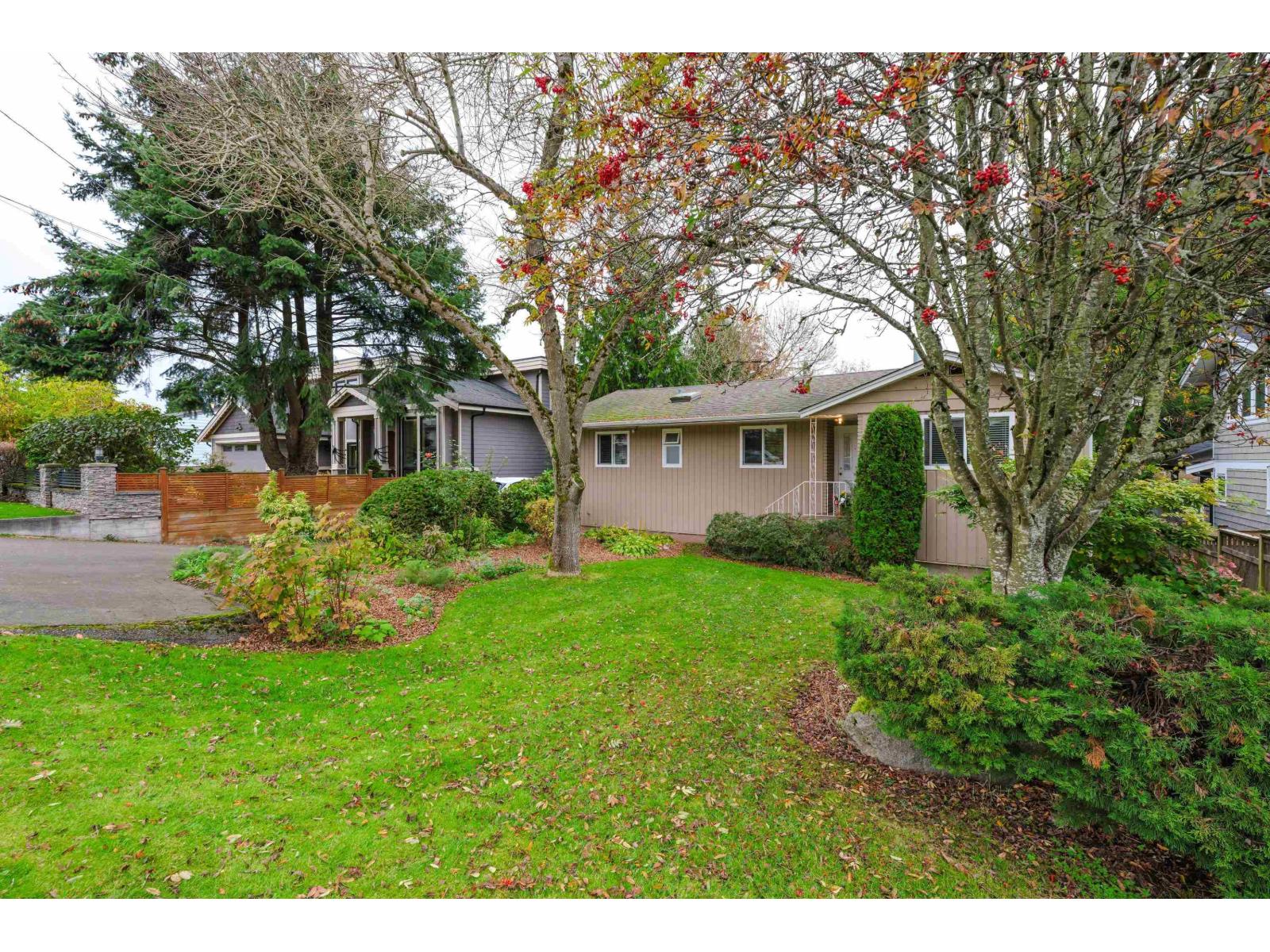 1320 KENT STREET, White Rock, British Columbia