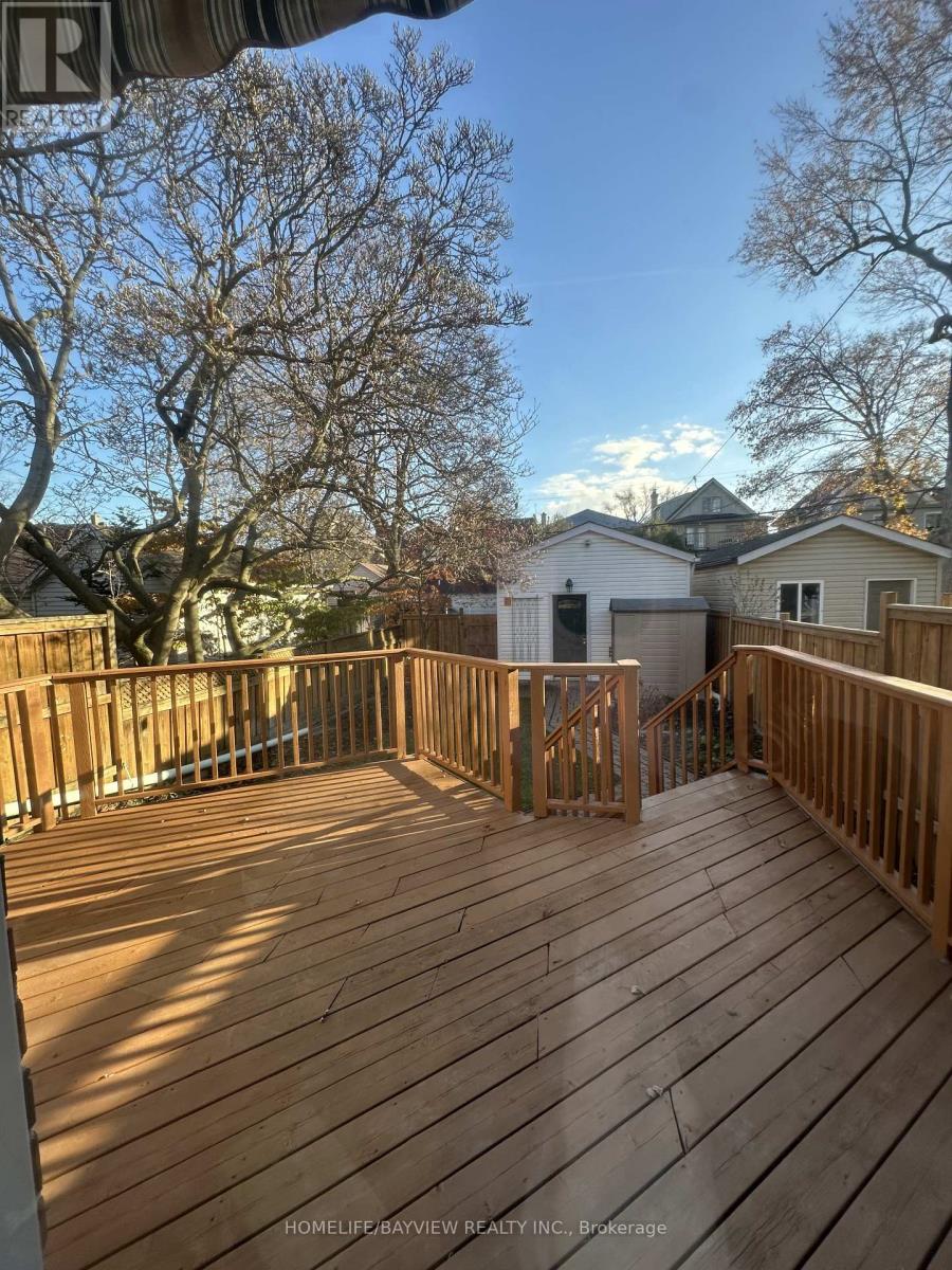 27 Cranbrooke Avenue, Toronto, Ontario  M5M 1M3 - Photo 4 - C12492368