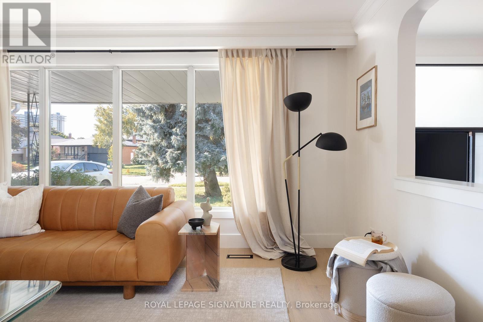 3495 Riverspray Crescent, Mississauga, Ontario  L4Y 3M6 - Photo 5 - W12559924