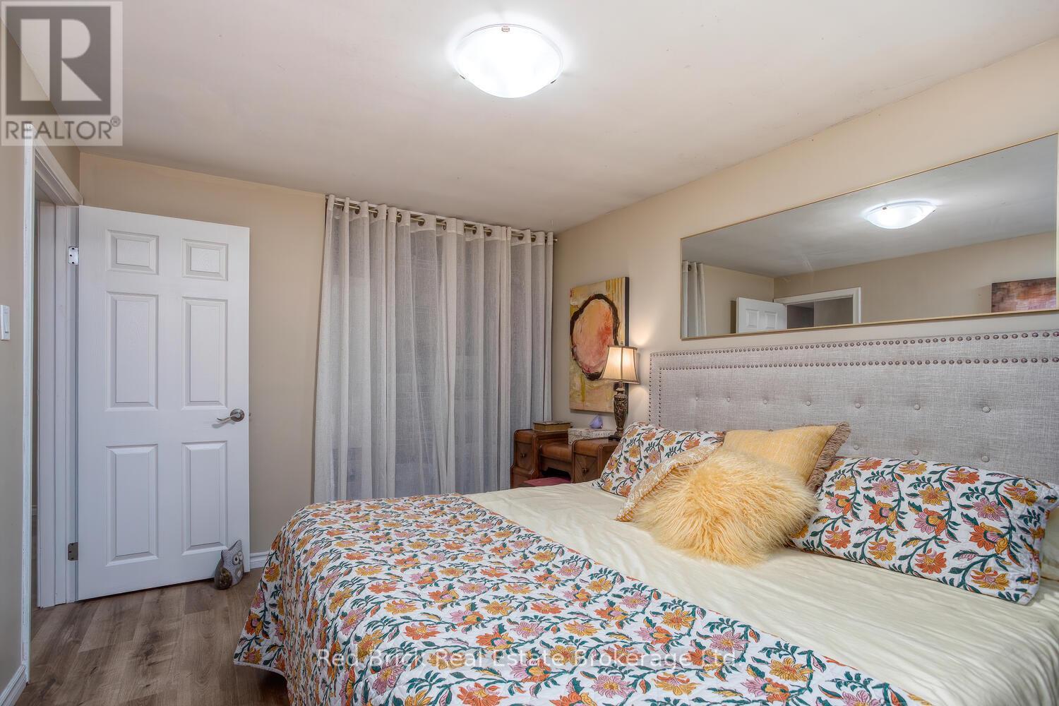 302 Ross Avenue, Kitchener, Ontario  N2A 1V6 - Photo 16 - X12560280