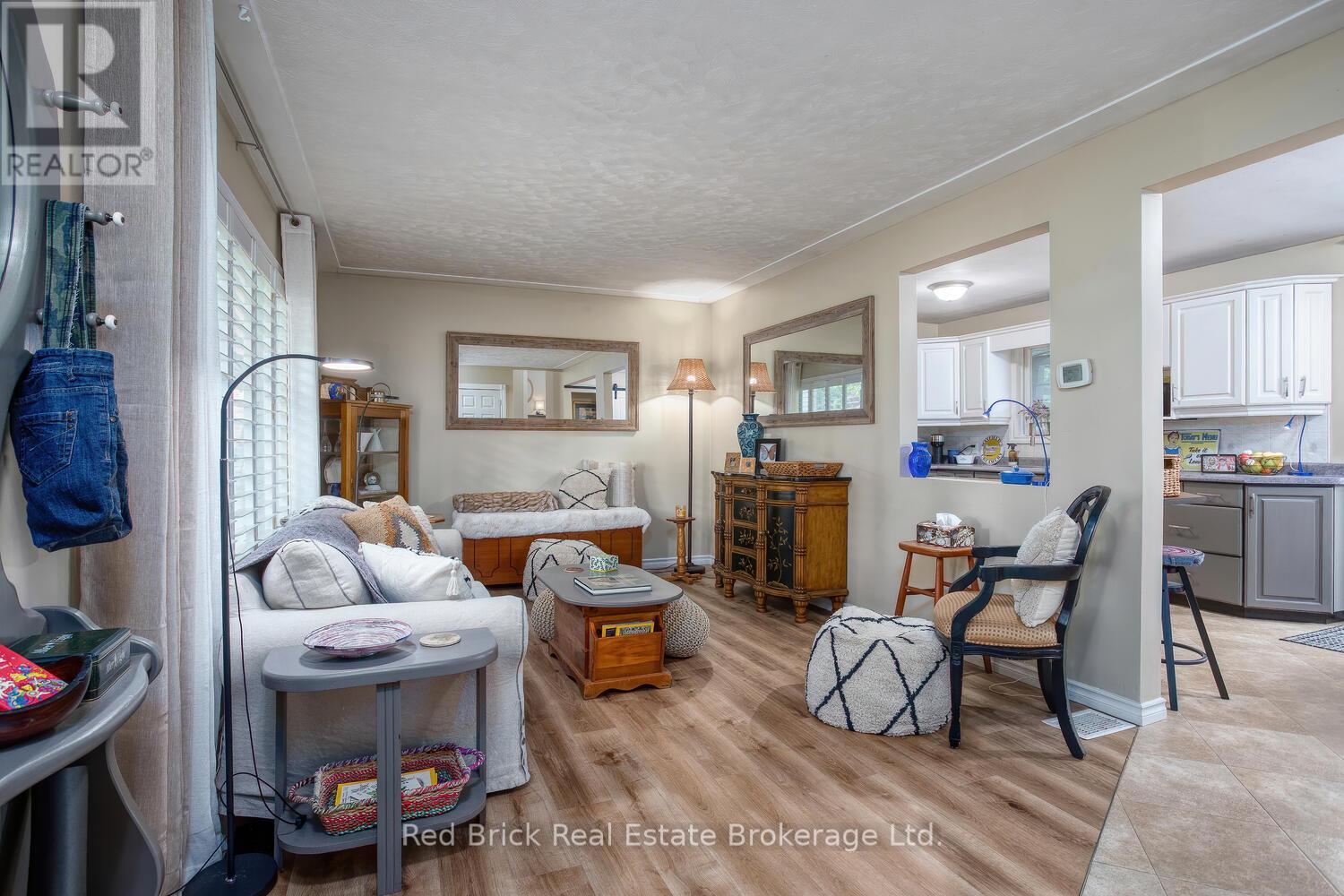 302 Ross Avenue, Kitchener, Ontario  N2A 1V6 - Photo 6 - X12560280