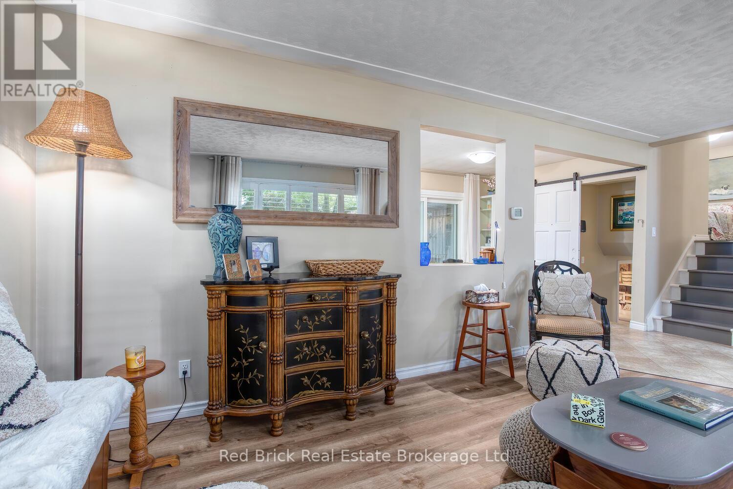 302 Ross Avenue, Kitchener, Ontario  N2A 1V6 - Photo 8 - X12560280