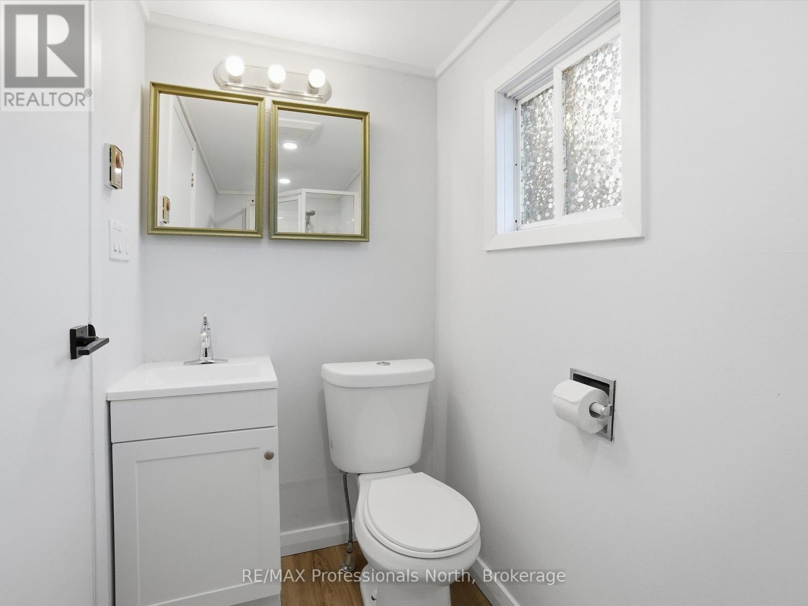 107 Brunel Road, Huntsville, Ontario  P1H 1R1 - Photo 10 - X12560408