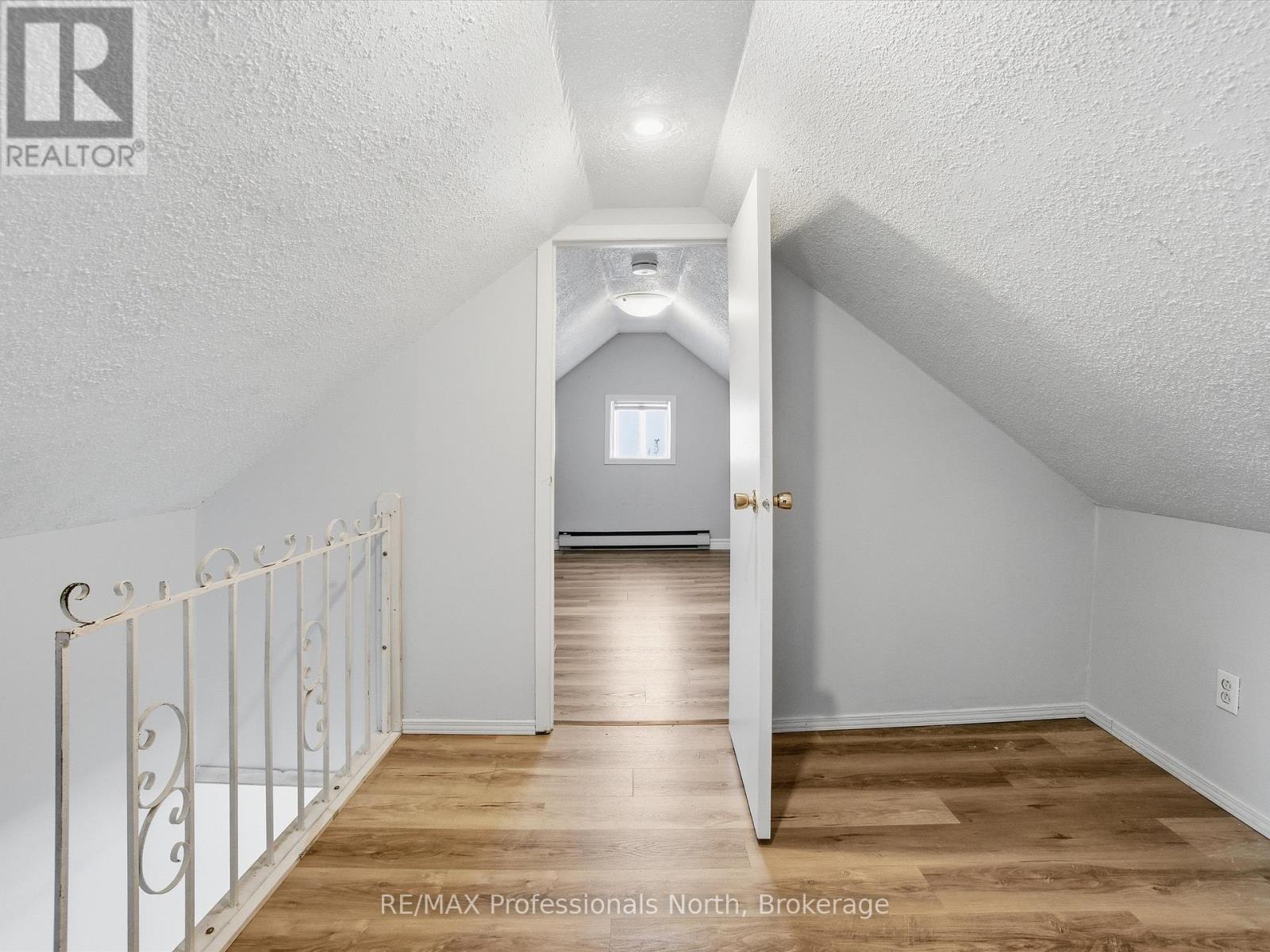 107 Brunel Road, Huntsville, Ontario  P1H 1R1 - Photo 13 - X12560408