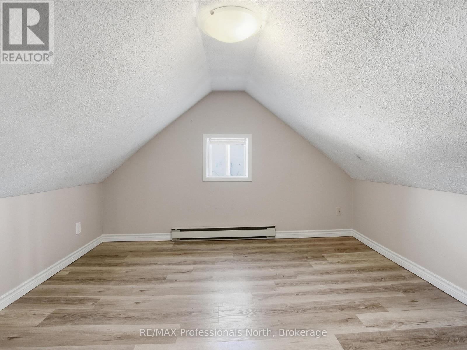 107 Brunel Road, Huntsville, Ontario  P1H 1R1 - Photo 14 - X12560408