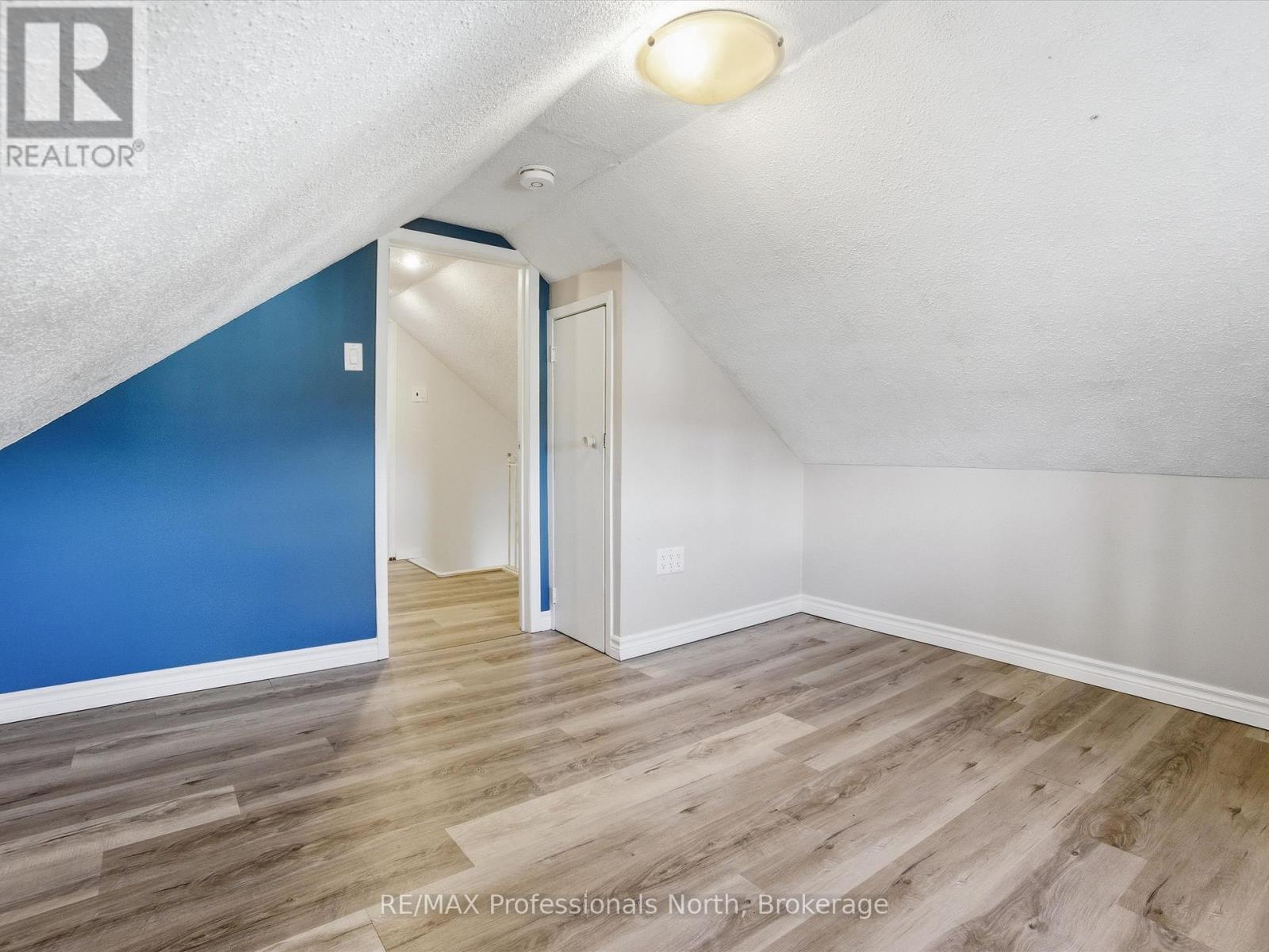 107 Brunel Road, Huntsville, Ontario  P1H 1R1 - Photo 16 - X12560408