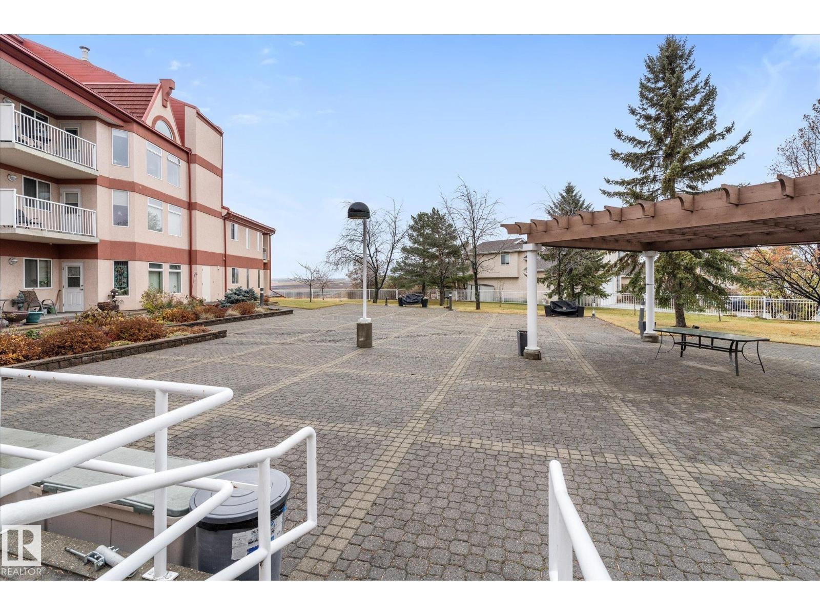 #114 2011 137 Av Nw, Edmonton, Alberta  T5A 4W2 - Photo 49 - E4465198