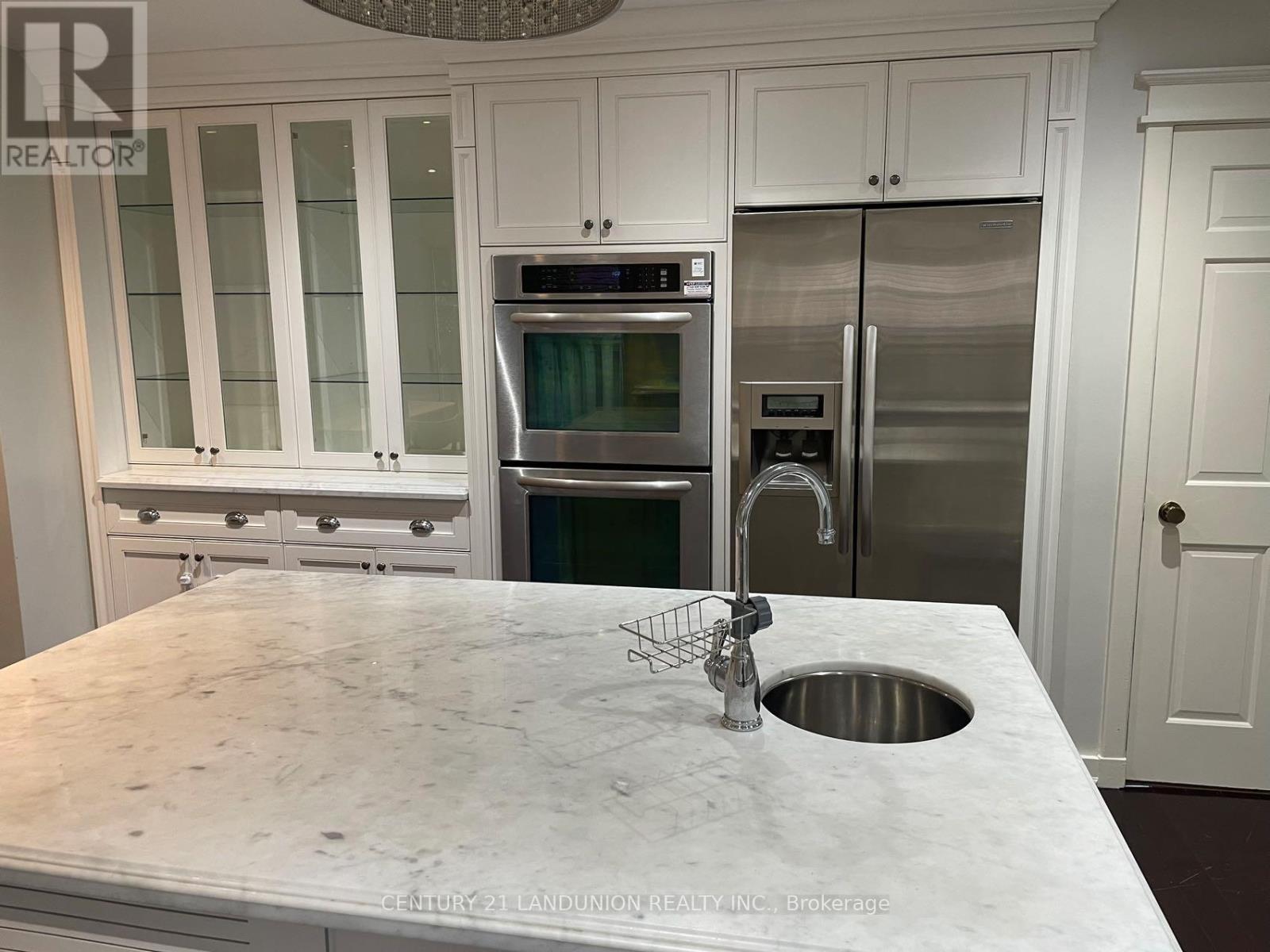 31 Junewood Crescent, Toronto, Ontario  M2L 2C3 - Photo 5 - C12539446