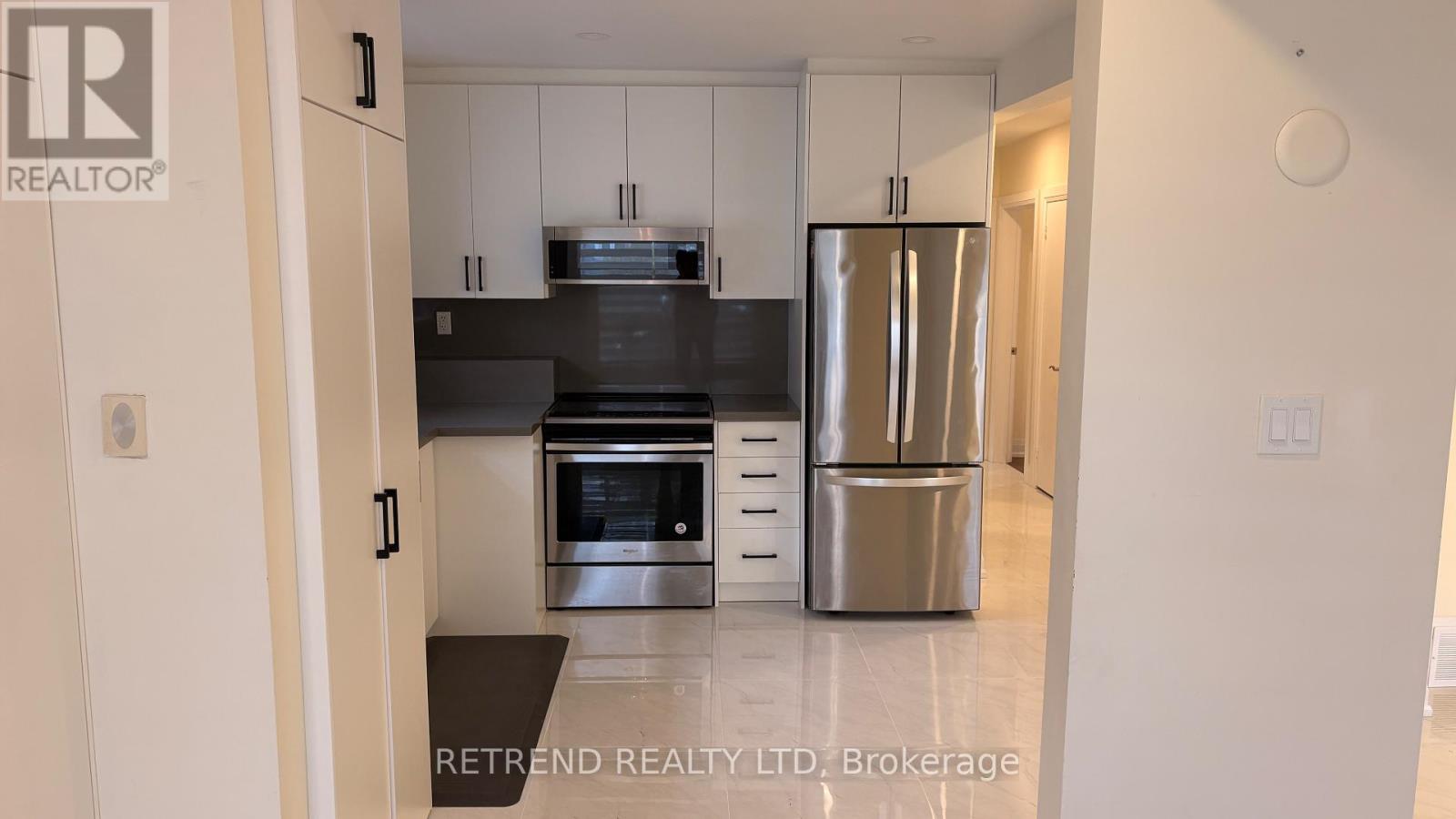 Main - 7 Goddard Street, Toronto, Ontario  M3H 5C5 - Photo 2 - C12540072