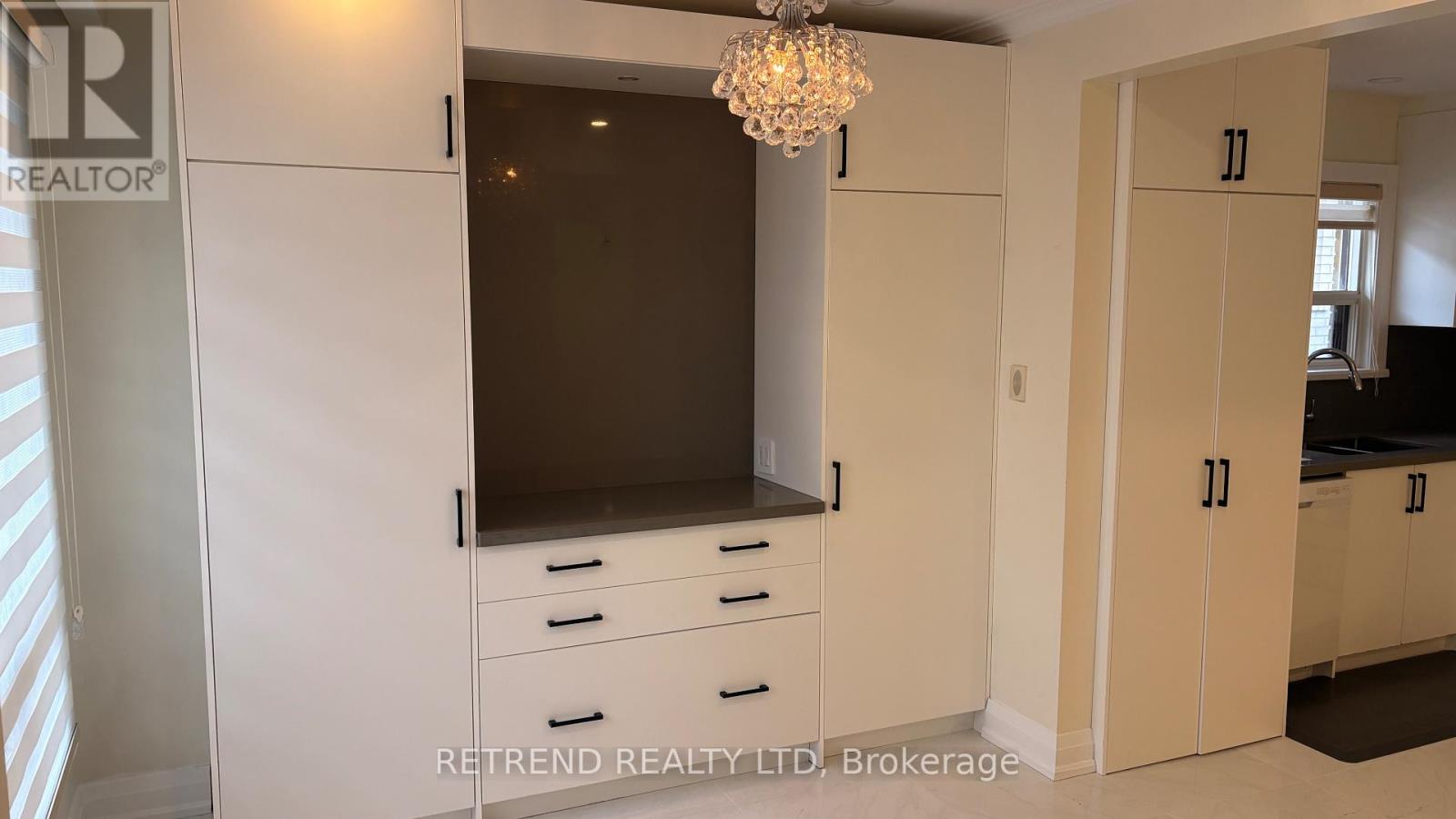 Main - 7 Goddard Street, Toronto, Ontario  M3H 5C5 - Photo 3 - C12540072