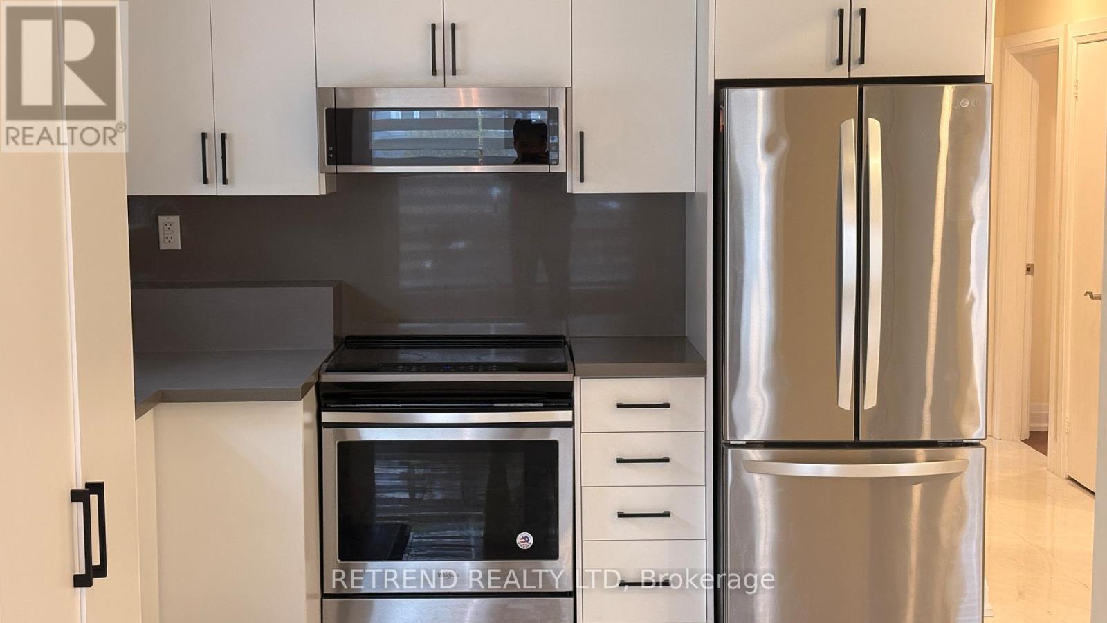 Main - 7 Goddard Street, Toronto, Ontario  M3H 5C5 - Photo 4 - C12540072