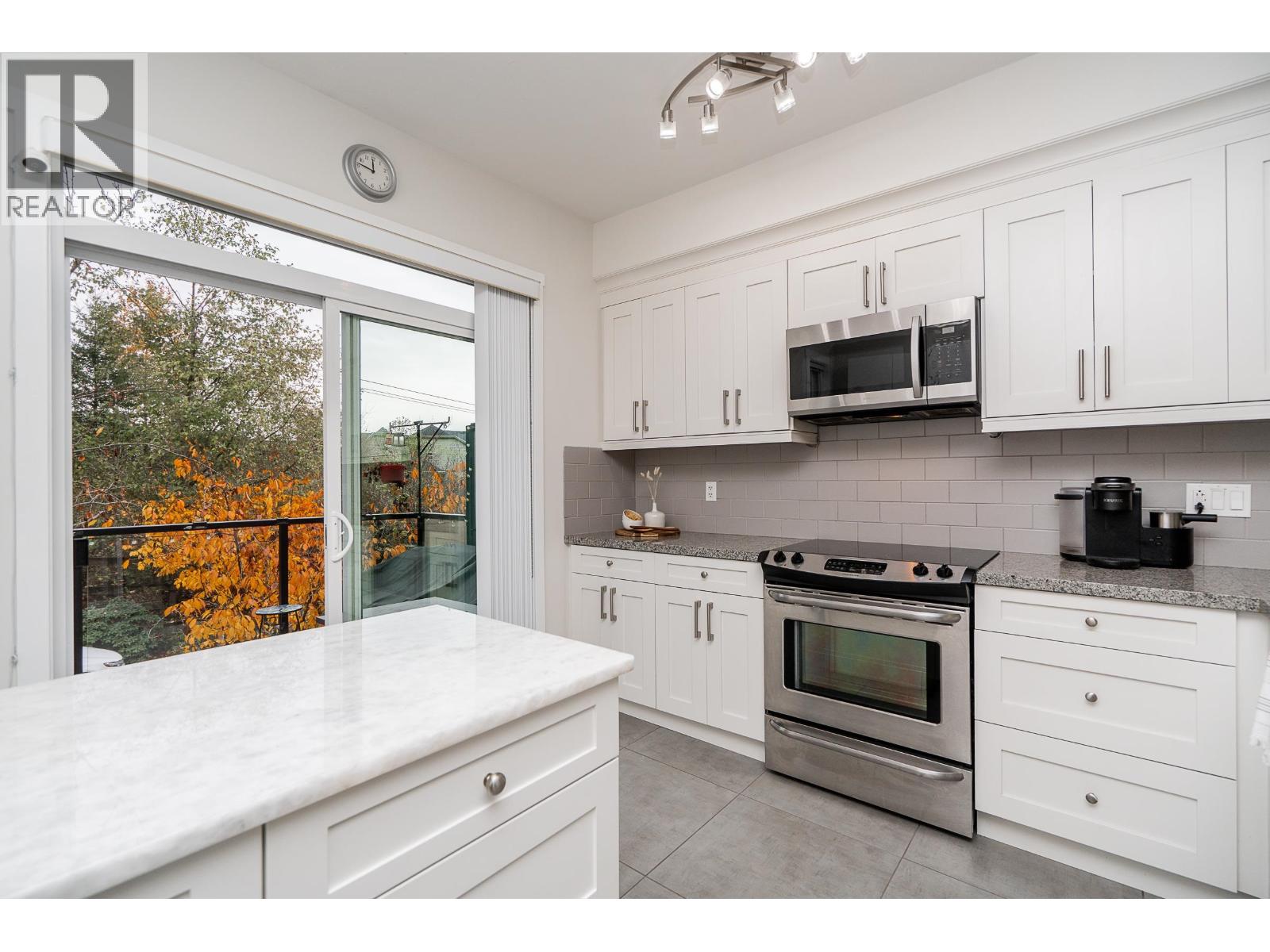 21 1299 Coast Meridian Road, Coquitlam, British Columbia  V3E 0H6 - Photo 5 - R3068707