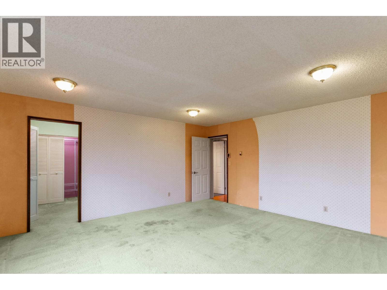 6785 Lochdale Street, Burnaby, British Columbia  V5B 2M9 - Photo 15 - R3068034