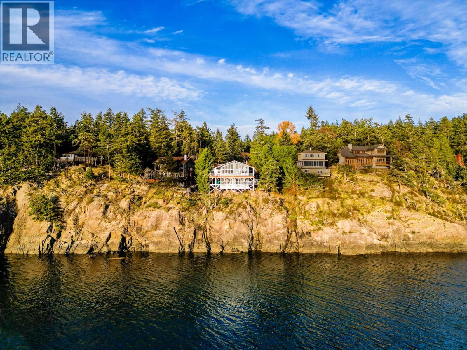 37189 SCHOONER WAY, Pender Island, British Columbia