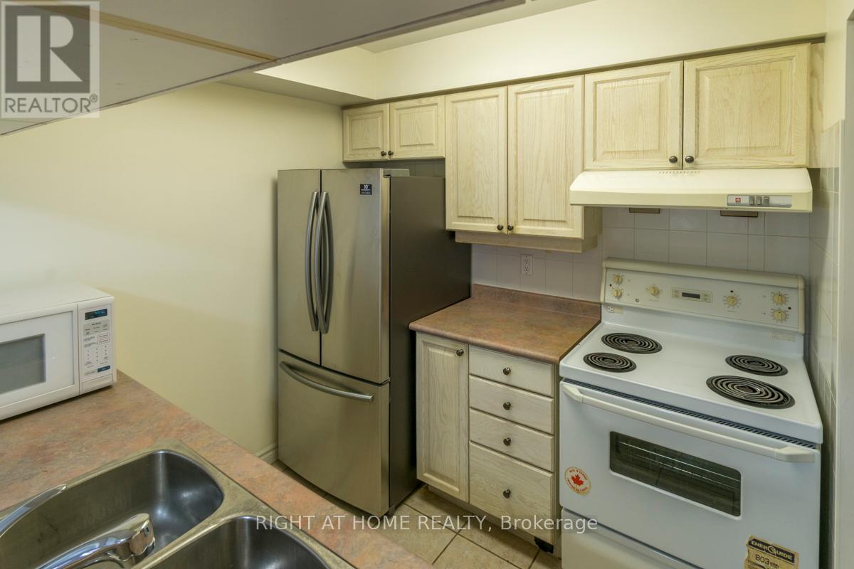 805 - 18 Sommerset Way, Toronto, Ontario  M2N 6X5 - Photo 15 - C12560286