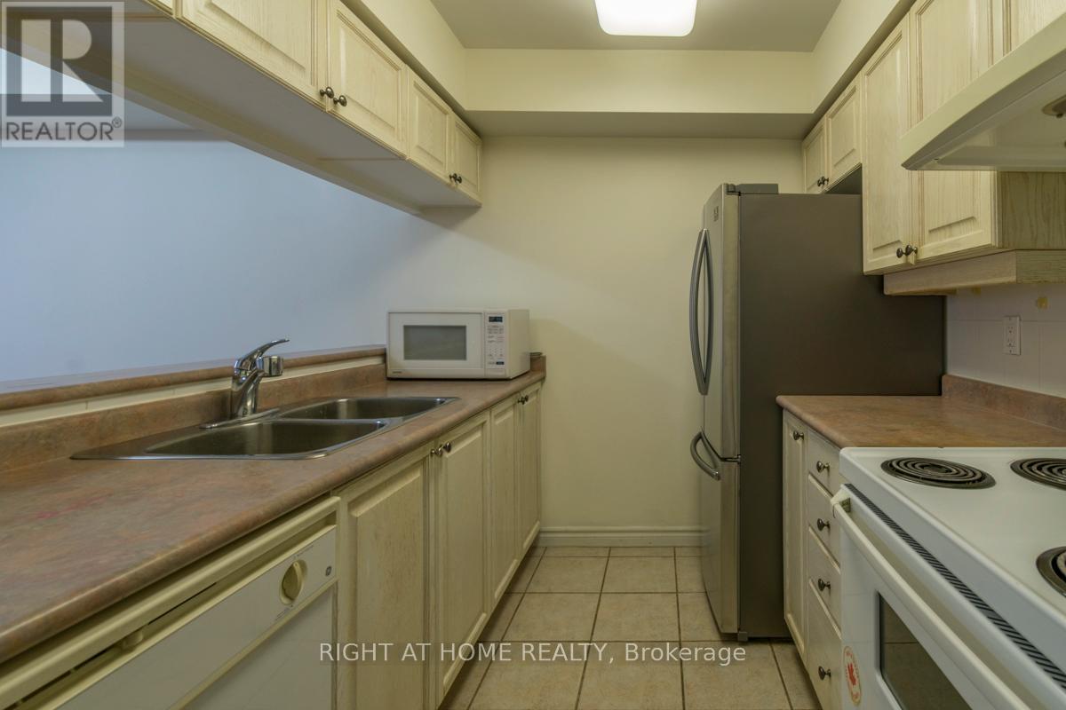 805 - 18 Sommerset Way, Toronto, Ontario  M2N 6X5 - Photo 16 - C12560286