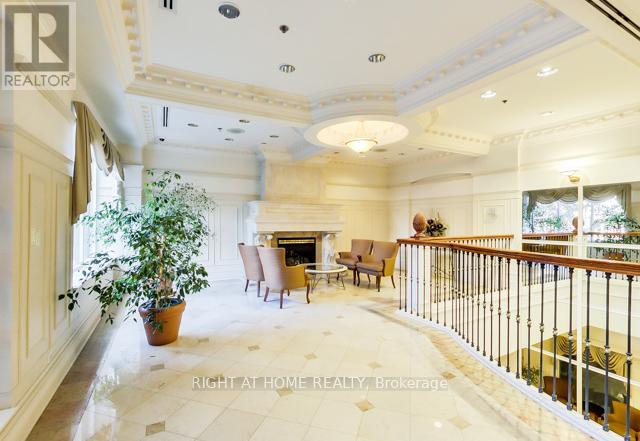 805 - 18 Sommerset Way, Toronto, Ontario  M2N 6X5 - Photo 3 - C12560286