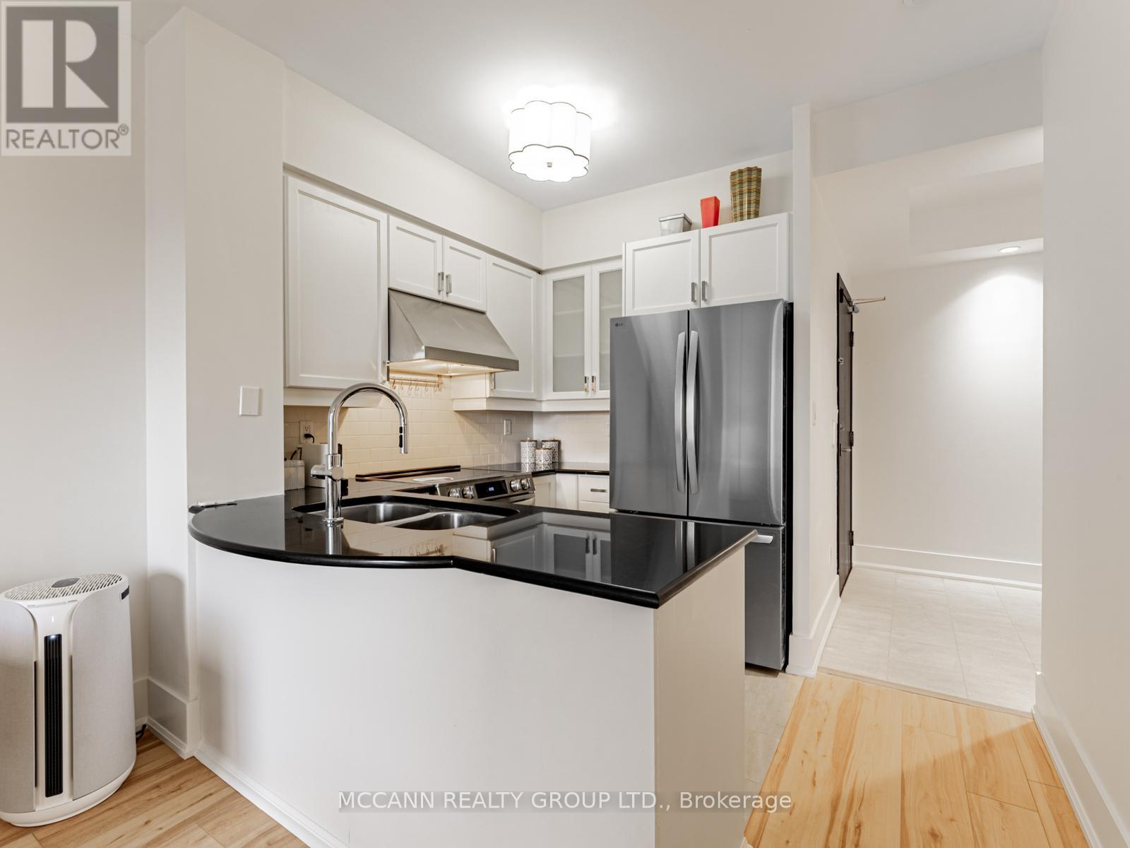 607 - 99 Avenue Road, Toronto, Ontario  M5R 2G5 - Photo 3 - C12560296