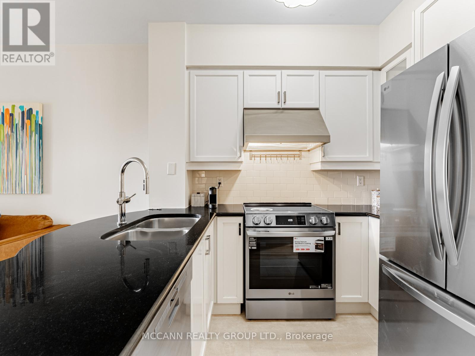 607 - 99 Avenue Road, Toronto, Ontario  M5R 2G5 - Photo 5 - C12560296