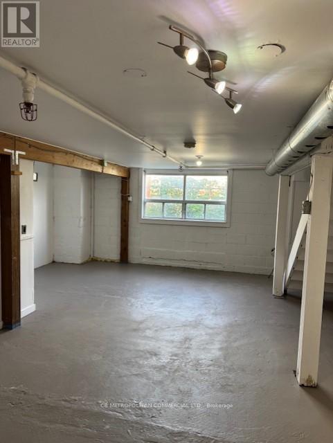 110 - 28 Industrial Street, Toronto, Ontario  M4G 1Y9 - Photo 3 - C12560464