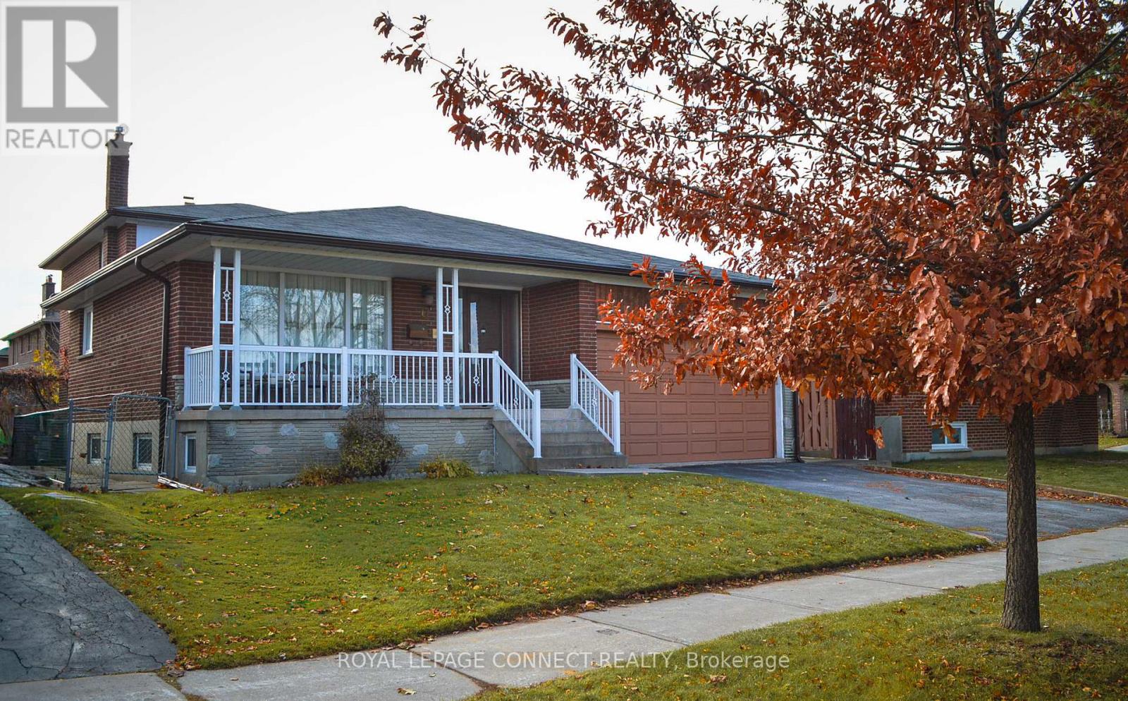 17 ALTAIR AVENUE, Toronto, Ontario