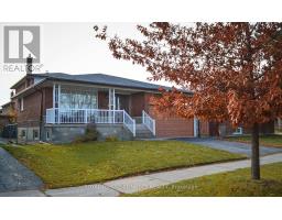 17 ALTAIR AVENUE, Toronto, Ontario