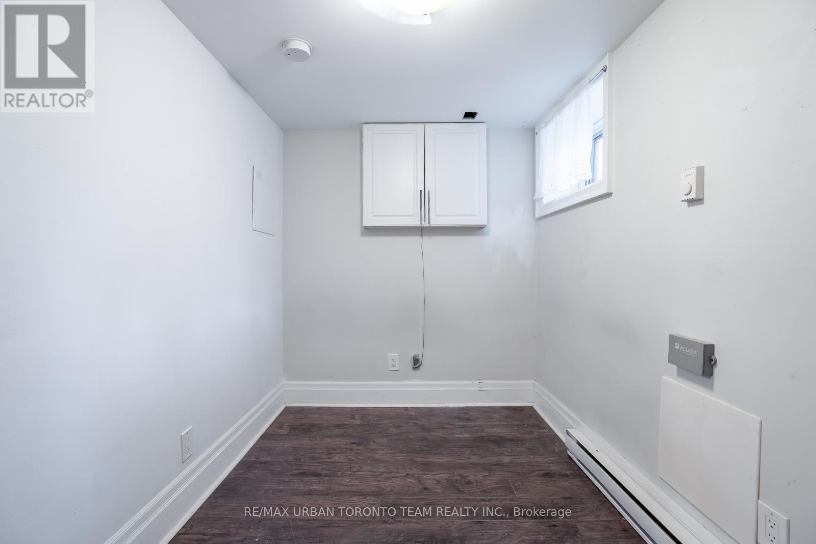 Lower - 115a Coxwell Avenue, Toronto, Ontario  M4L 3B3 - Photo 11 - E12560314