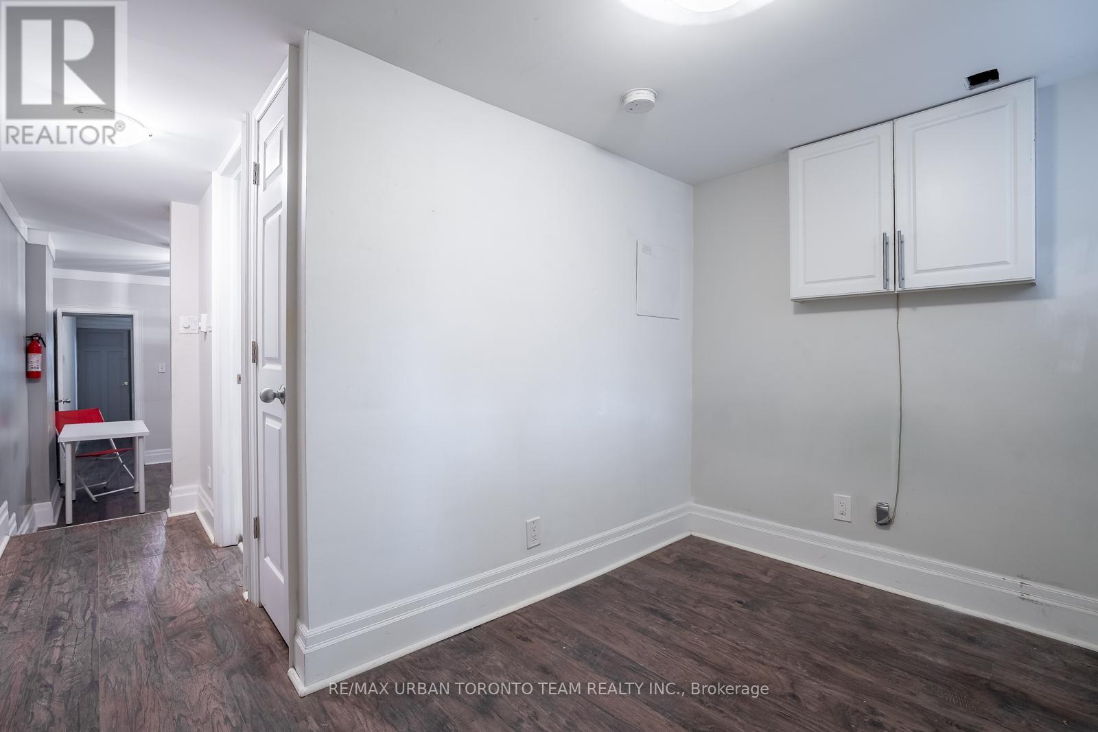 Lower - 115a Coxwell Avenue, Toronto, Ontario  M4L 3B3 - Photo 13 - E12560314