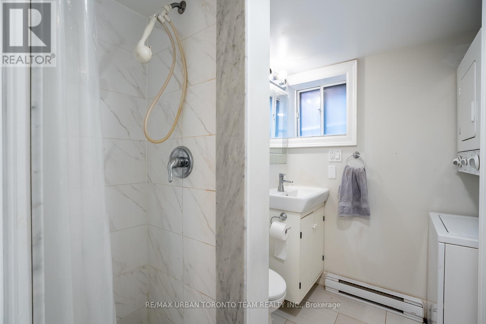 Lower - 115a Coxwell Avenue, Toronto, Ontario  M4L 3B3 - Photo 15 - E12560314