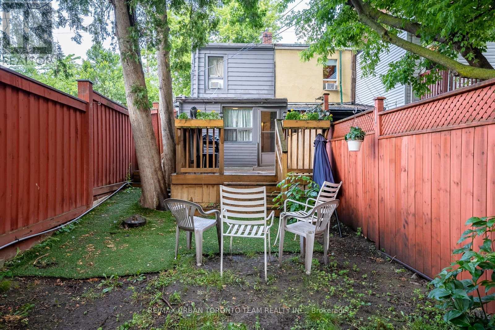 Lower - 115a Coxwell Avenue, Toronto, Ontario  M4L 3B3 - Photo 24 - E12560314