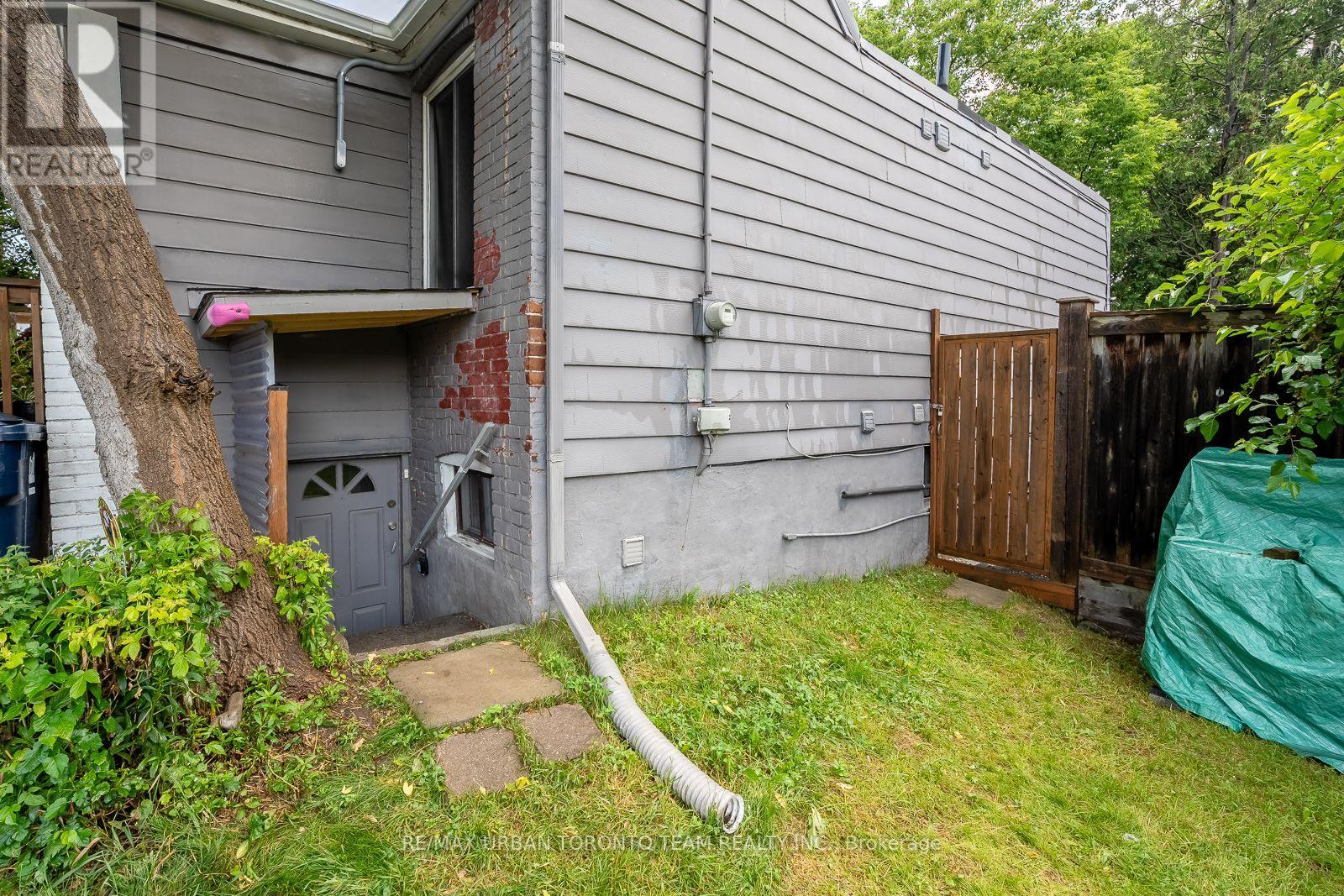 Lower - 115a Coxwell Avenue, Toronto, Ontario  M4L 3B3 - Photo 26 - E12560314