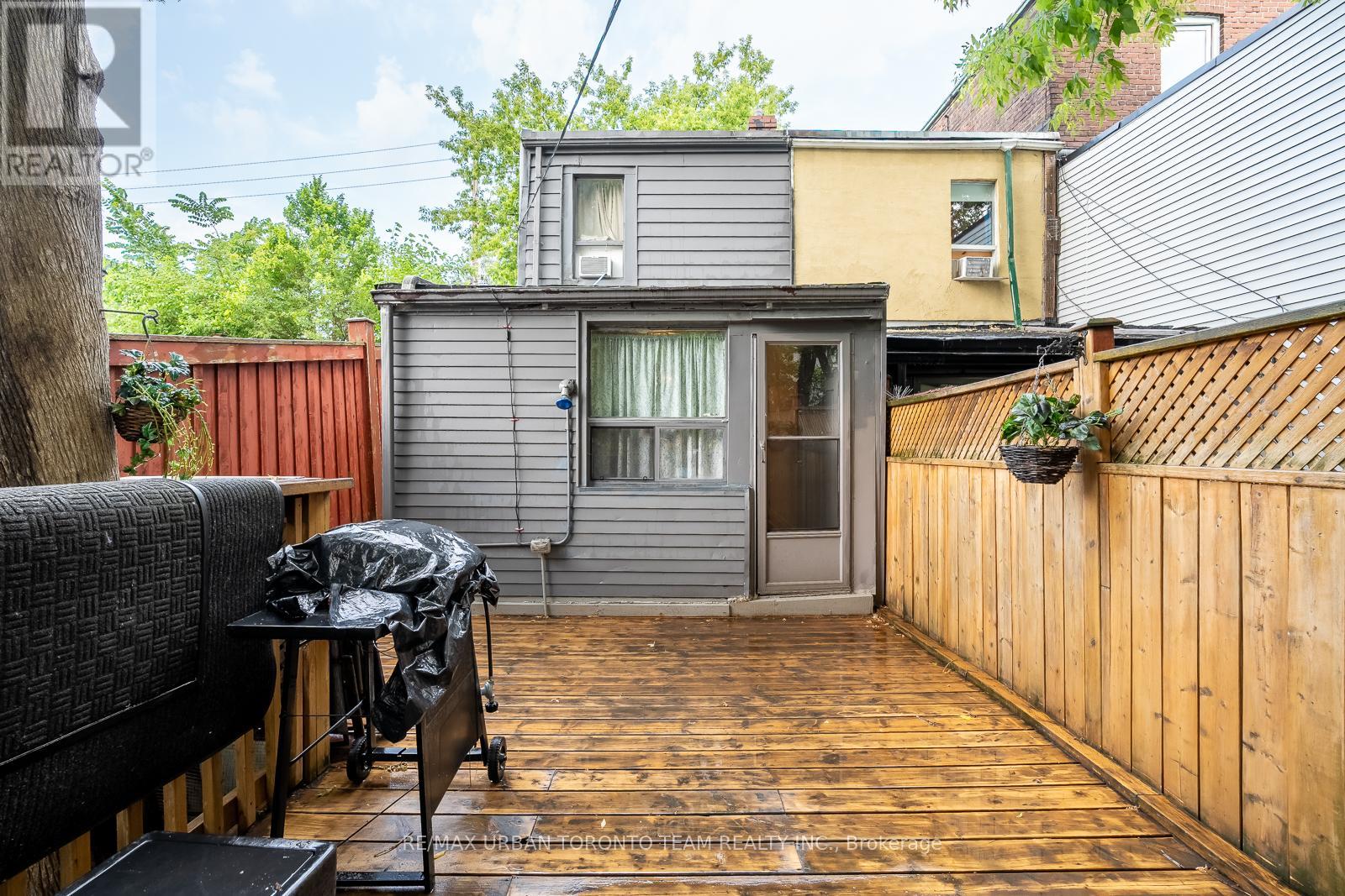 Lower - 115a Coxwell Avenue, Toronto, Ontario  M4L 3B3 - Photo 28 - E12560314