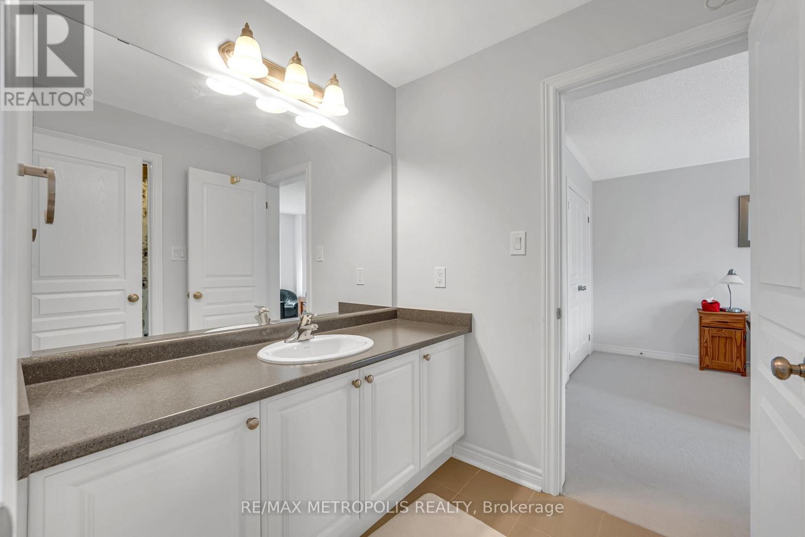 15 Rumbellow Crescent, Ajax, Ontario  L1T 0J9 - Photo 23 - E12560328