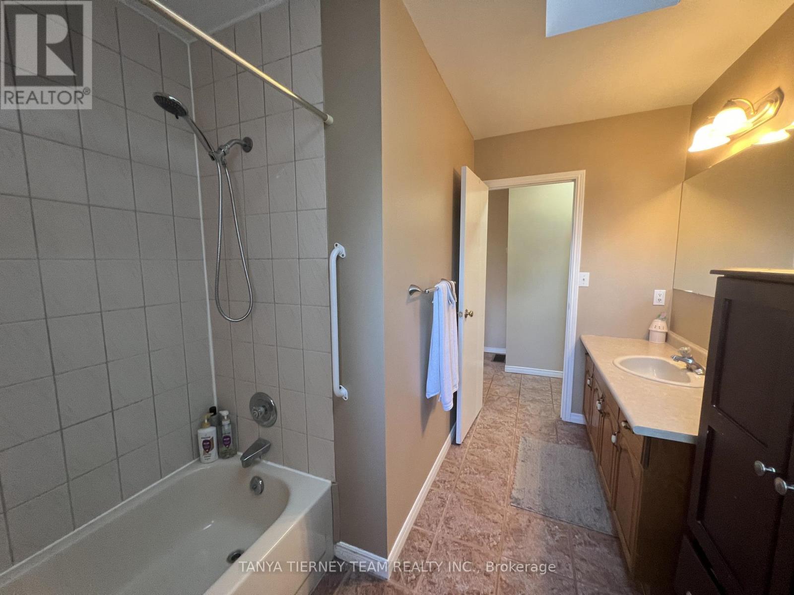 Main - 6783 Cochrane Street, Whitby, Ontario  L1M 1R4 - Photo 28 - E12560430