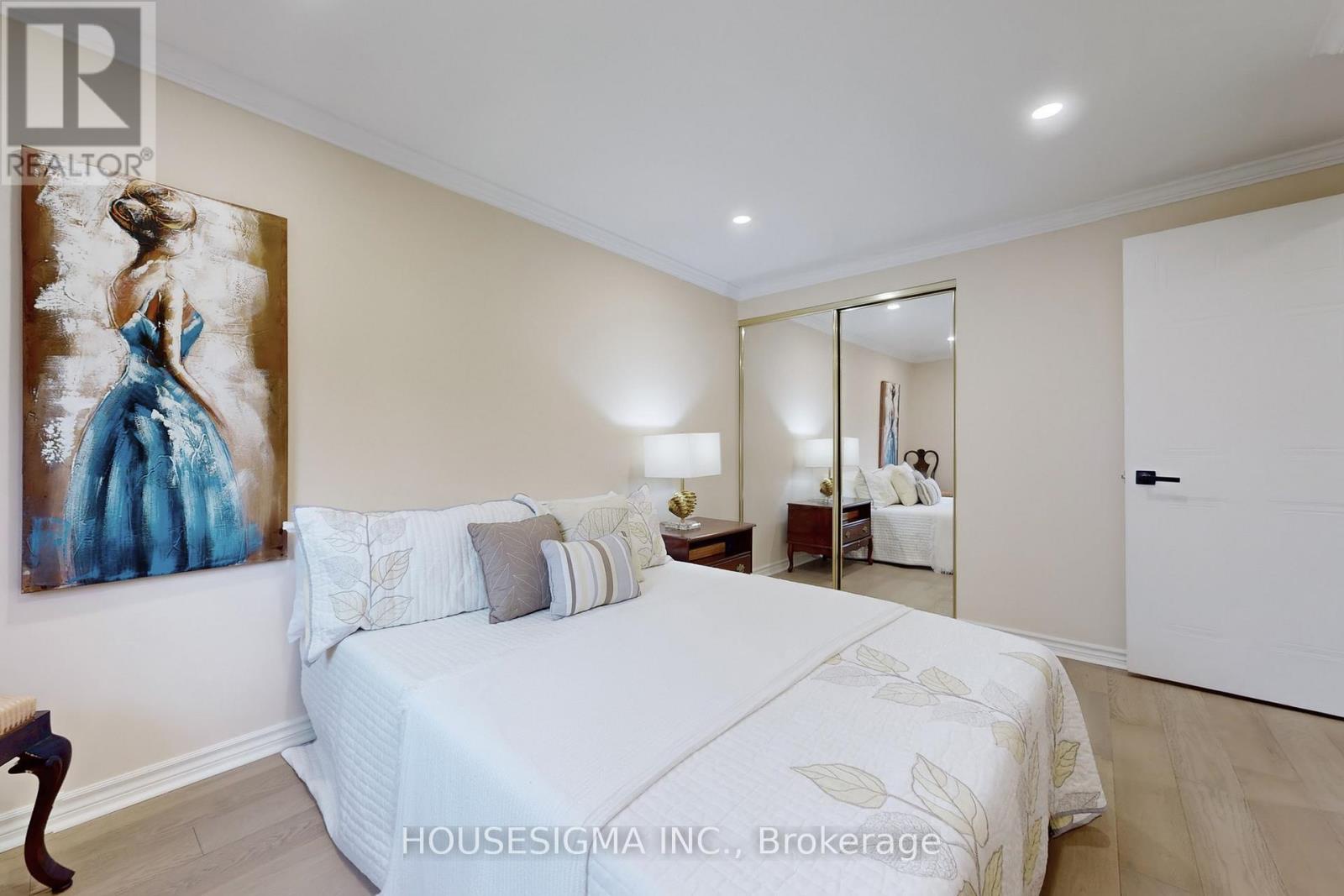 4 Mendys Forest, Aurora, Ontario  L4G 5A3 - Photo 26 - N12557704