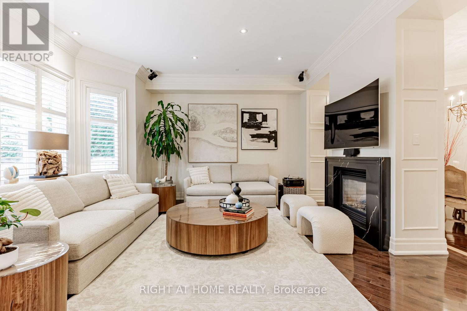 82 Rivermill Crescent, Vaughan, Ontario  L6A 0H4 - Photo 11 - N12560298