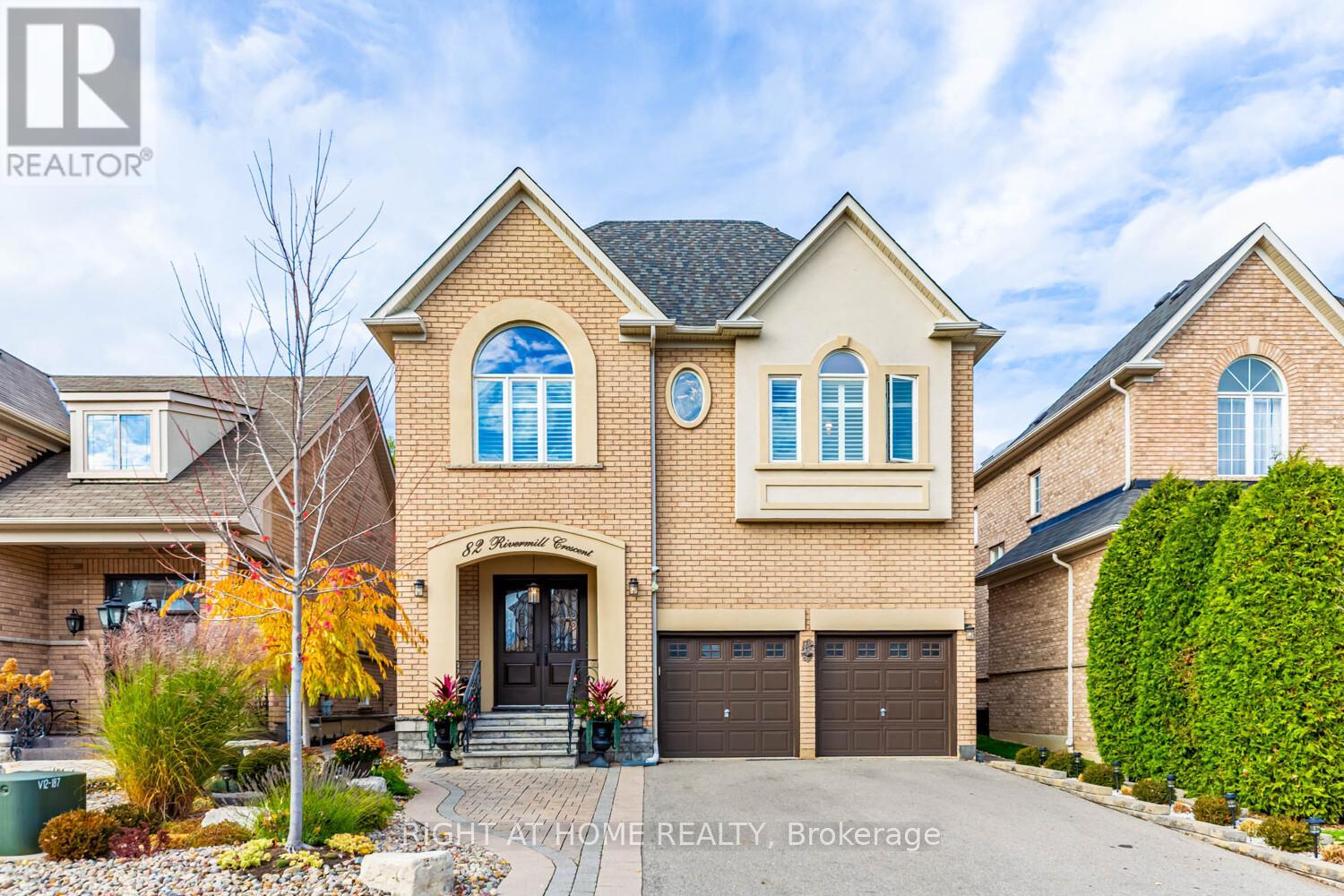 82 Rivermill Crescent, Vaughan, Ontario  L6A 0H4 - Photo 3 - N12560298