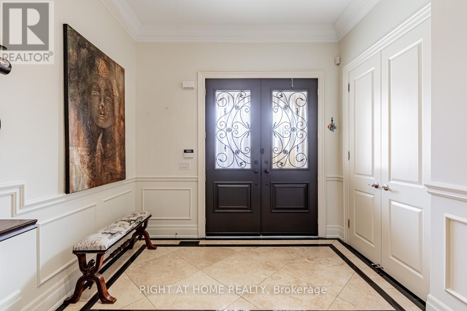 82 Rivermill Crescent, Vaughan, Ontario  L6A 0H4 - Photo 4 - N12560298