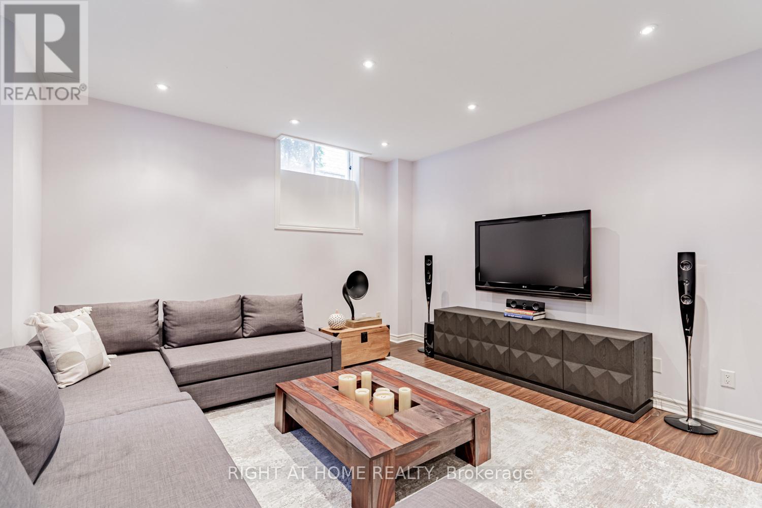 82 Rivermill Crescent, Vaughan, Ontario  L6A 0H4 - Photo 45 - N12560298