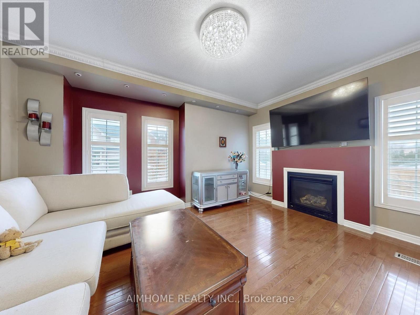 68 Wheelwright Drive, Richmond Hill, Ontario  L4E 5A1 - Photo 12 - N12560374