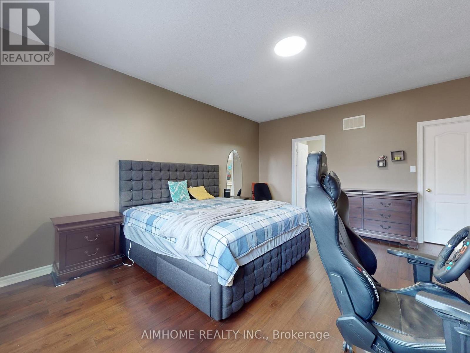 68 Wheelwright Drive, Richmond Hill, Ontario  L4E 5A1 - Photo 24 - N12560374