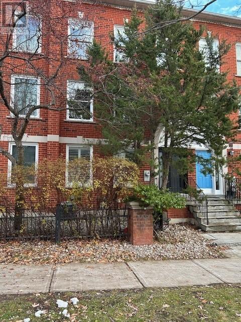 119 John West Way, Aurora, Ontario  L4G 7E3 - Photo 4 - N12560384