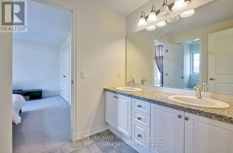 99 Beckett Avenue, East Gwillimbury, Ontario  L9N 0S6 - Photo 26 - N12560390