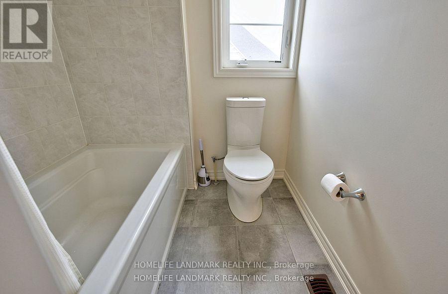 99 Beckett Avenue, East Gwillimbury, Ontario  L9N 0S6 - Photo 27 - N12560390